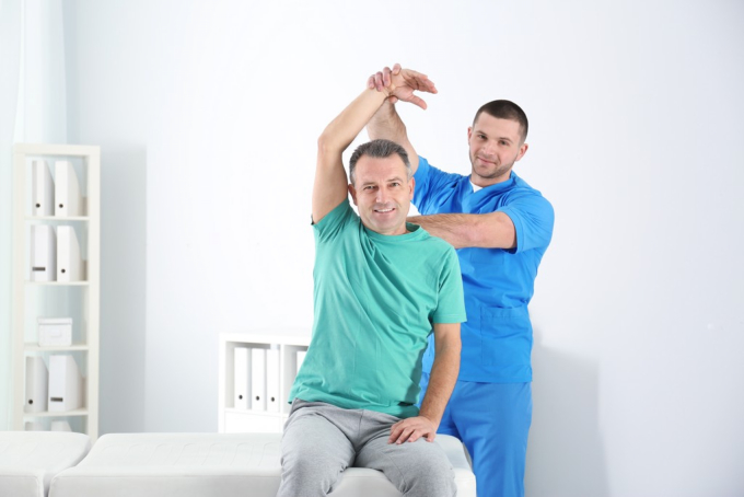 Using Physical Therapy for Chronic Pain